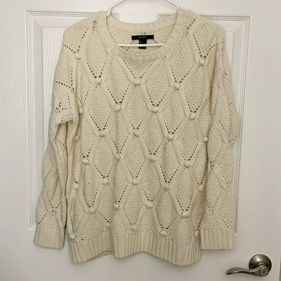 Forever 21 Cable Knit Crew Neck Ivory Pom Pom Pullover Sweater Long Sleeve Small - Picture 2 of 4